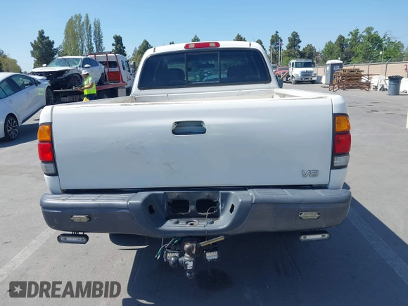 2000 Toyota Tundra SR5 with VIN 5TBRT3419YS066745, listed as a IAAI auction lot 42056620 with 248,722 mi miles and . Bid and sale history available at DreamBid. Image 17.