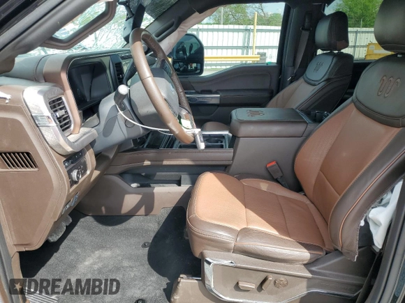 2024 Ford F-250 XL z VIN 1FT8W2BT2REF67038, wystawiony jako Copart lot #54404095 z przebiegiem 10 115 mil mil oraz Szkoda całkowita • Salvage title. Historia ofert i sprzedaży dostępna na DreamBid. Obrazek 7.
