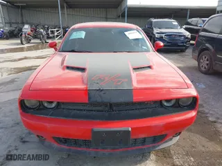 2015 Dodge Challenger R/T with VIN 2C3CDZAT2FH911390, listed as a IAAI auction lot 40882976 with 102,028 mi miles. Bid and sale history available at carsss.com. Image 12.