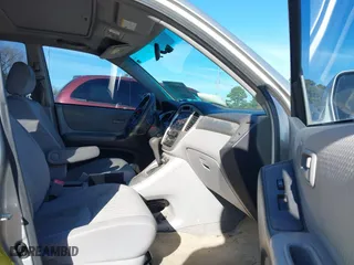 2007 Toyota Highlander w/3rd Row with VIN JTEDP21A070127160, listed as a IAAI auction lot 41298659 with 217,761 mi miles. Bid and sale history available at carsss.com. Image 5.