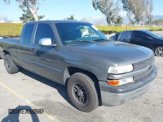 2002 Chevrolet Silverado 1500 LT with VIN 2GCEC19TX21103255, listed as a IAAI auction lot 41827408 with 153,387 mi miles and . Bid and sale history available at DreamBid. Image 1.