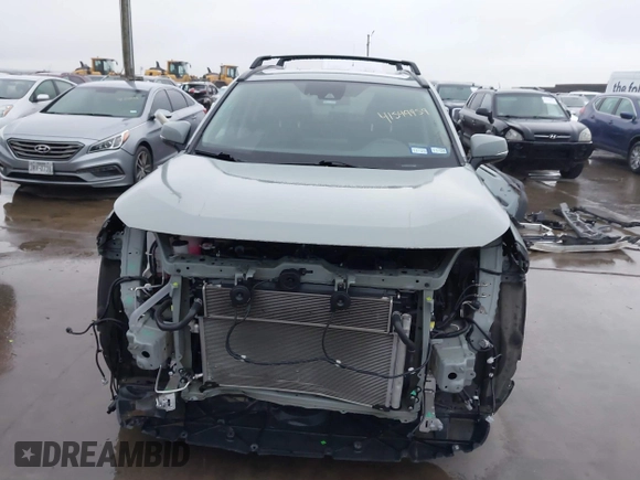 2021 Toyota RAV4 Hybrid XLE with VIN 4T3RWRFV4MU041052, listed as a IAAI auction lot 41549459 with 39,645 mi miles. Bid and sale history available at carsss.com. Image 13.