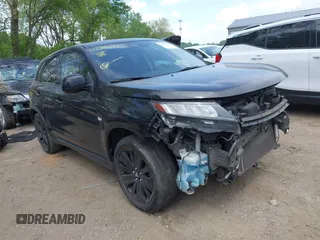 2021 Mitsubishi Outlander ES z VIN JA4APUAUXMU007118, wystawiony jako IAAI lot #42223311 z przebiegiem 50 869 mil mil oraz . Historia ofert i sprzedaży dostępna na DreamBid. Obrazek 1.