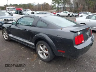 2007 Ford Mustang Deluxe with VIN 1ZVFT80N075357460, listed as a IAAI auction lot 41047829 with 146,175 mi miles. Bid and sale history available at carsss.com. Image 3.