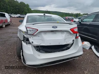 2016 Ford Fusion SE с VIN 3FA6P0H70GR221816, выставлен на аукционе IAAI как лот 42257475 с пробегом 132 022 миль миль и . История ставок и продаж доступна на DreamBid. Изображение 6.