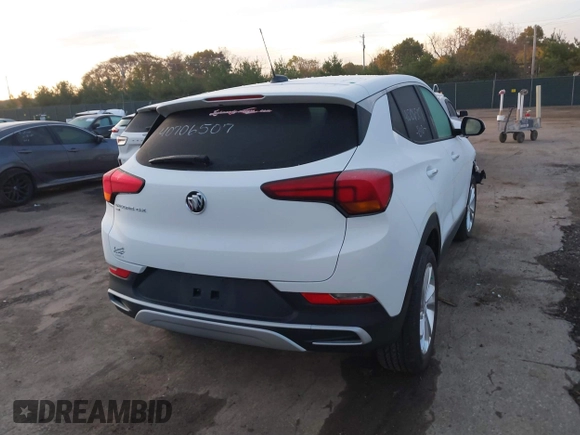 2023 Buick Encore GX Preferred z VIN KL4MMCSL7PB134298, wystawiony jako IAAI lot #40706507 z przebiegiem 9 120 mil mil oraz . Historia ofert i sprzedaży dostępna na DreamBid. Obrazek 4.