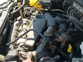 2008 Ford Escape Limited с VIN 1FMCU94188KC63633, выставлен на аукционе IAAI как лот 43092277 с пробегом 172 388 миль миль и . История ставок и продаж доступна на DreamBid. Изображение 19.