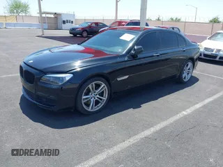 2011 BMW 7 Series 750Li с VIN WBAKB8C57BCY64762, выставлен на аукционе IAAI как лот 42521989 с пробегом 121 926 миль миль и . История ставок и продаж доступна на DreamBid. Изображение 2.