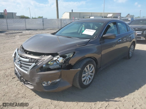 2015 Nissan Altima 2.5 S with VIN 1N4AL3AP1FC245198, listed as a IAAI auction lot 41909164 with 143,515 mi miles. Bid and sale history available at carsss.com. Image 20.