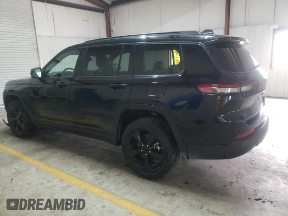 2023 Jeep Grand Cherokee Laredo with VIN 1C4RJJAG6P8867033, listed as a Copart auction lot 77134103 with 7,806 mi miles and Clean title. Bid and sale history available at DreamBid. Image 2.
