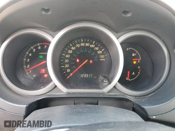 2008 Suzuki Grand Vitara w/Spare & Cargo Covers with VIN JS3TD941484102481, listed as a Copart auction lot 48761185 with 123,317 mi miles and Salvage title. Bid and sale history available at DreamBid. Image 9.