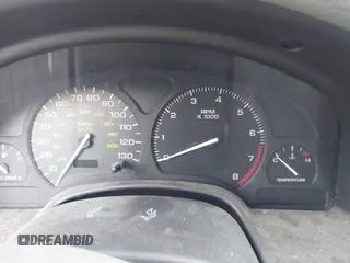 2001 Saturn LS z VIN 1G8JU52F91Y520315, wystawiony jako IAAI lot #42462566 z przebiegiem Nie podano mil oraz . Historia ofert i sprzedaży dostępna na DreamBid. Obrazek 7.