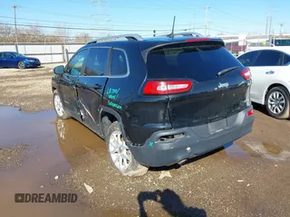 2018 Jeep Cherokee Latitude Plus with VIN 1C4PJLLB1JD552353, listed as a IAAI auction lot 41857521 with 69,880 mi miles. Bid and sale history available at carsss.com. Image 3.
