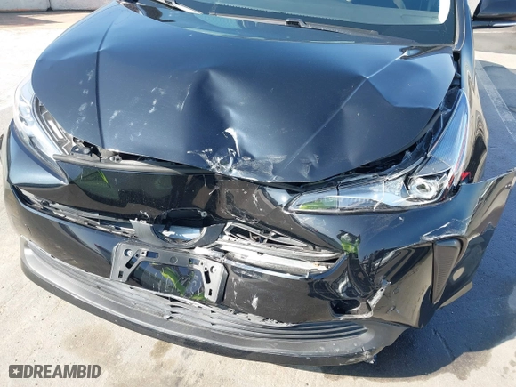 2019 Toyota Prius L Eco with VIN JTDKARFU3K3069075, listed as a IAAI auction lot 41622447 with 39,113 mi miles. Bid and sale history available at carsss.com. Image 6.