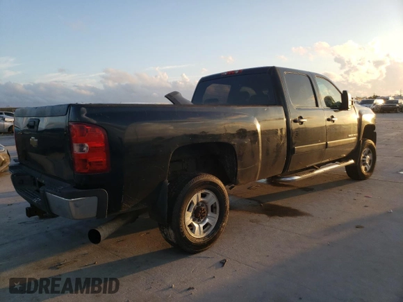 2007 Chevrolet Silverado 3500HD SRW LTZ with VIN 1GCHC33637F552594, listed as a Copart auction lot 85814244 with Not Provided miles and Salvage Title. Bid and sale history available at DreamBid. Image 3.