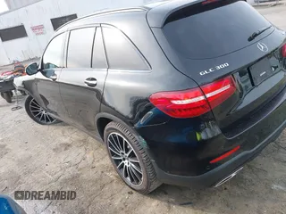 2018 Mercedes-Benz GLC with VIN WDC0G4KB9JV074128, listed as a IAAI auction lot 41793026 with 46,669 mi miles. Bid and sale history available at carsss.com. Image 3.