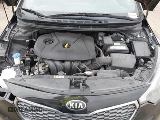 2016 Kia Forte EX with VIN KNAFX4A87G5473485, listed as a IAAI auction lot 41998571 with 133,999 mi miles. Bid and sale history available at carsss.com. Image 10.