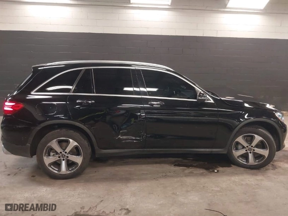 2019 Mercedes-Benz GLC with VIN WDC0G4KB2KV135272, listed as a IAAI auction lot 41445136 with 70,750 mi miles. Bid and sale history available at carsss.com. Image 13.