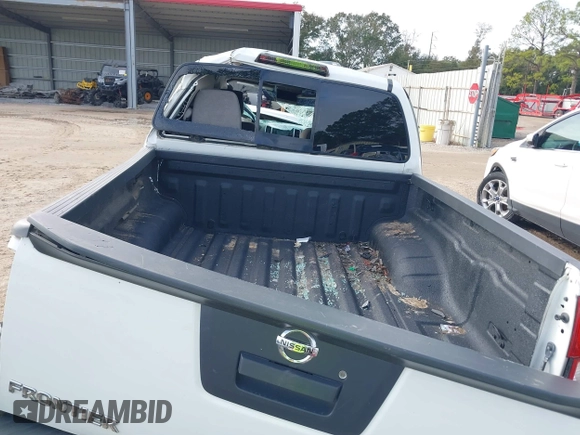 2017 Nissan Frontier SV with VIN 1N6DD0EV2HN765247, listed as a IAAI auction lot 41017764 with 141,942 mi miles and . Bid and sale history available at DreamBid. Image 8.