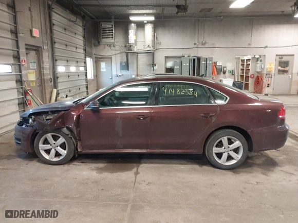 2012 Volkswagen Passat SE with VIN 1VWBH7A35CC075103, listed as a IAAI auction lot 41482384 with 155,198 mi miles. Bid and sale history available at carsss.com. Image 14.