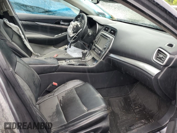 2021 Nissan Maxima SV z VIN 1N4AA6CV2MC507519, wystawiony jako Copart lot #46581965 z przebiegiem 77 944 mil mil oraz Szkoda całkowita • Salvage title. Historia ofert i sprzedaży dostępna na DreamBid. Obrazek 7.