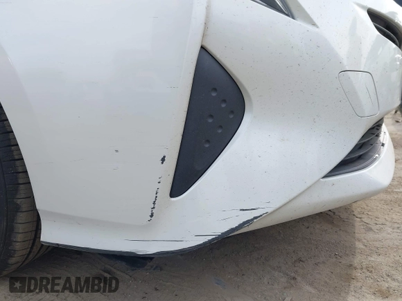 2017 Toyota Prius Two with VIN JTDKBRFU1H3028451, listed as a IAAI auction lot 41896413 with 80,274 mi miles. Bid and sale history available at carsss.com. Image 6.