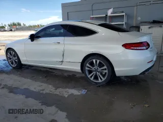 2017 Mercedes-Benz C 300 с VIN WDDWJ4KB5HF408991, выставлен на аукционе Copart как лот 60410545 с пробегом 71 829 миль миль и Списание • Salvage title. История ставок и продаж доступна на DreamBid. Изображение 2.