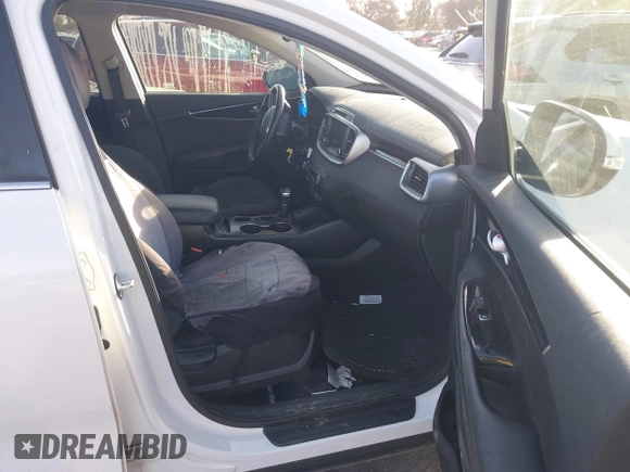 2019 Kia Sorento S V6 with VIN 5XYPG4A57KG532483, listed as a IAAI auction lot 41279048 with 1 mi miles. Bid and sale history available at carsss.com. Image 5.