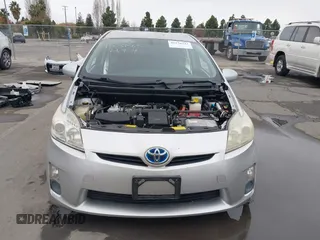 2011 Toyota Prius I z VIN JTDKN3DU9B1476883, wystawiony jako IAAI lot #41178342 z przebiegiem 204 790 mil mil oraz . Historia ofert i sprzedaży dostępna na DreamBid. Obrazek 12.