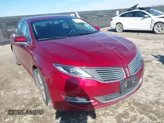 2015 Lincoln MKZ with VIN 3LN6L2G9XFR618075, listed as a IAAI auction lot 41469247 with 152,966 mi miles. Bid and sale history available at carsss.com. Image 1.