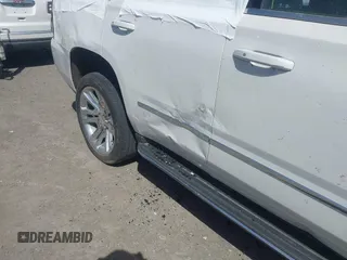 2017 GMC Yukon SLT with VIN 1GKS1BKC9HR278190, listed as a IAAI auction lot 41824213 with 104,323 mi miles. Bid and sale history available at carsss.com. Image 6.