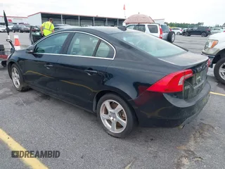2012 Volvo S60 T5 with VIN YV1622FS1C2088990, listed as a IAAI auction lot 42675481 with 208,000 mi miles and . Bid and sale history available at DreamBid. Image 3.