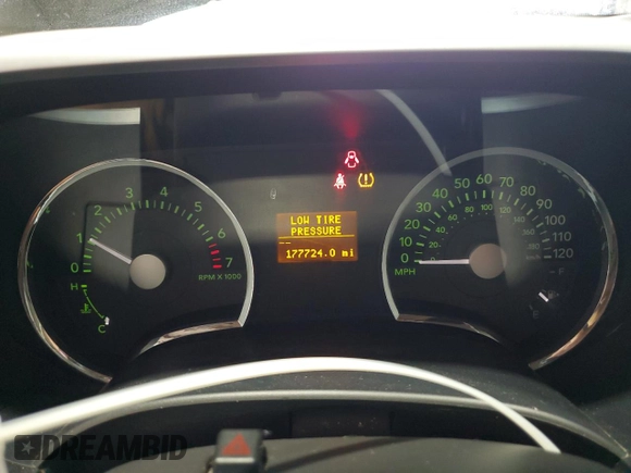 2008 Mercury Mountaineer z VIN 4M2EU47E38UJ12096, wystawiony jako Copart lot #57841655 z przebiegiem 177 724 mil mil oraz Tytuł czysty. Historia ofert i sprzedaży dostępna na DreamBid. Obrazek 9.