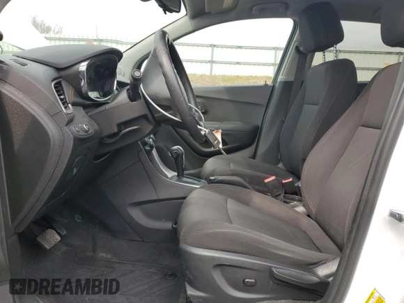 2017 Chevrolet Trax LT with VIN 3GNCJLSB7HL281603, listed as a Copart auction lot 52582335 with 92,679 mi miles and Clean Title. Bid and sale history available at carsss.com. Image 7.