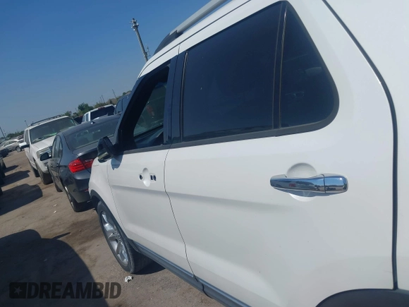 2013 Ford Explorer XLT z VIN 1FM5K7D87DGA87803, wystawiony jako IAAI lot #40593863 z przebiegiem 197 009 mil mil oraz . Historia ofert i sprzedaży dostępna na DreamBid. Obrazek 14.