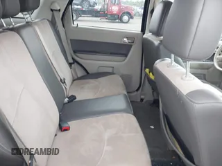 2010 Mercury Mariner Premier с VIN 4M2CN8HG6AKJ03051, выставлен на аукционе IAAI как лот 42176596 с пробегом 154 041 миль миль и . История ставок и продаж доступна на DreamBid. Изображение 8.