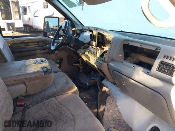1999 Ford F-350 XL with VIN 1FTSW31F0XEE53396, listed as a IAAI auction lot 41383093 with 307,697 mi miles and . Bid and sale history available at DreamBid. Image 5.