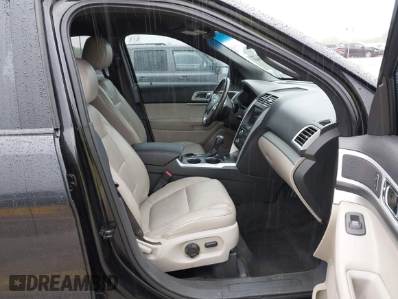 2011 Ford Explorer XLT with VIN 1FMHK7D81BGA50577, listed as a IAAI auction lot 41894045 with 139,674 mi miles and . Bid and sale history available at carsss.com. Image 5.