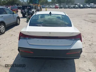 2025 Hyundai Elantra SE with VIN KMHLL4DG9SU861154, listed as a IAAI auction lot 42591870 with 7,070 mi miles and . Bid and sale history available at DreamBid. Image 16.