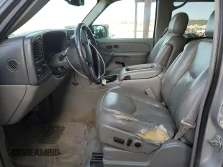 2005 Chevrolet Suburban Z71 with VIN 3GNFK16Z25G113295, listed as a Copart auction lot 47985685 with 0 mi miles and Salvage Title. Bid and sale history available at carsss.com. Image 7.