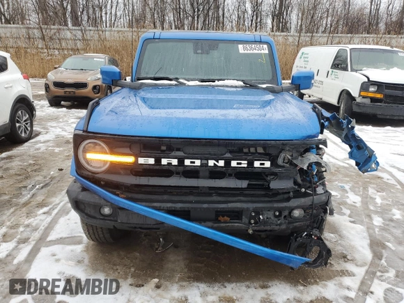 2022 Ford Bronco with VIN 1FMDE5BH8NLA89367, listed as a Copart auction lot 86364504 with 34,702 mi miles and Clean Title. Bid and sale history available at DreamBid. Image 5.