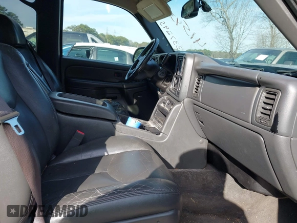 2004 Chevrolet Avalanche Z71 with VIN 3GNEK12TX4G337295, listed as a IAAI auction lot 41543250 with 153,195 mi miles and . Bid and sale history available at DreamBid. Image 5.