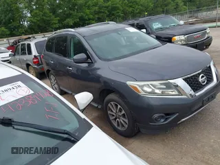 2013 Nissan Pathfinder SL z VIN 5N1AR2MN4DC632236, wystawiony jako IAAI lot #42400707 z przebiegiem 216 536 mil mil oraz . Historia ofert i sprzedaży dostępna na DreamBid. Obrazek 1.