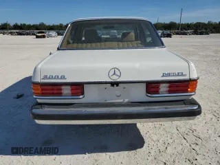 1981 Mercedes-Benz 300 D with VIN WDBAB30A6BB243942, listed as a Copart auction lot 82845224 with 103,393 mi miles and Salvage Title. Bid and sale history available at carsss.com. Image 6.