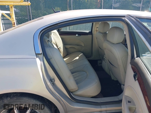 2007 Buick Lucerne CXL with VIN 1G4HD57247U218226, listed as a IAAI auction lot 40508642 with 185,398 mi miles and . Bid and sale history available at DreamBid. Image 8.