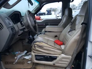 2008 Ford F-450 XL with VIN 1FTXW42R98EB14710, listed as a Copart auction lot 81383144 with 259,012 mi miles and Salvage Title. Bid and sale history available at carsss.com. Image 7.