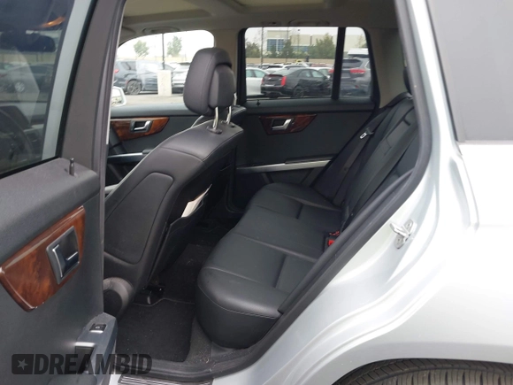 2012 Mercedes-Benz GLK GLK 350 with VIN WDCGG5GB0CF892387, listed as a IAAI auction lot 42031687 with 123,587 mi miles. Bid and sale history available at carsss.com. Image 8.