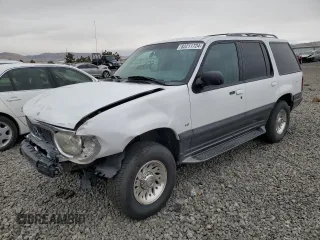 2000 Mercury Mountaineer z VIN 4M2ZU86P9YUJ19811, wystawiony jako Copart lot #82211724 z przebiegiem 251 761 mil mil oraz Szkody całkowita. Historia ofert i sprzedaży dostępna na DreamBid. Obrazek 1.