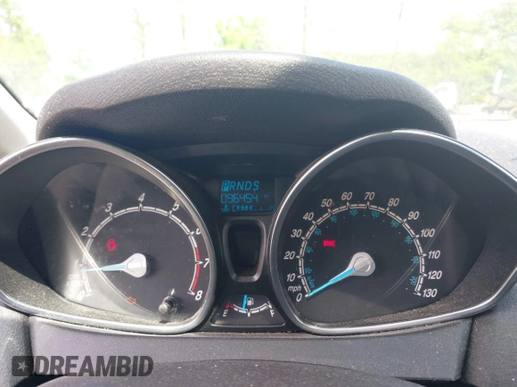 2016 Ford Fiesta SE z VIN 3FADP4EJ4GM178707, wystawiony jako IAAI lot #42095480 z przebiegiem 96 454 mil mil oraz . Historia ofert i sprzedaży dostępna na DreamBid. Obrazek 7.