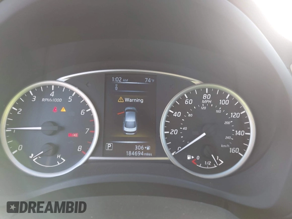 2018 Nissan Sentra SV with VIN 3N1AB7AP3JY269462, listed as a IAAI auction lot 41972631 with 184,694 mi miles. Bid and sale history available at carsss.com. Image 7.